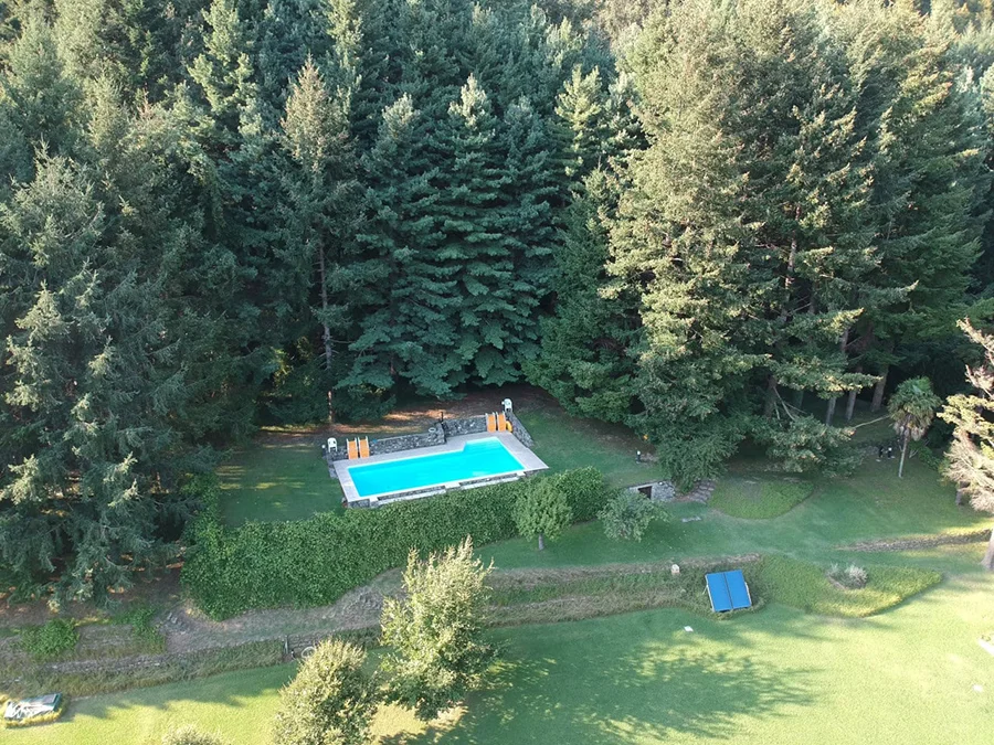 vista drone piscina